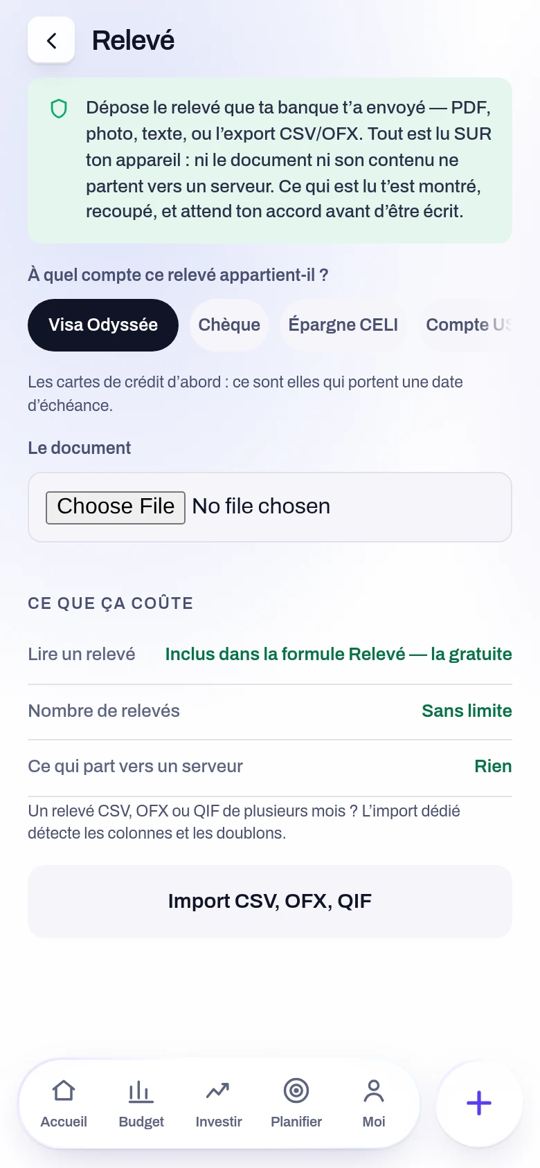 Capture de l’écran Lire un relevé de l’application Yoseri. Le compte auquel le relevé appartient, le document déposé — PDF, photo, texte ou CSV/OFX — et les trois lignes qui comptent : inclus dans la formule gratuite, relevés sans limite, rien ne part vers un serveur.